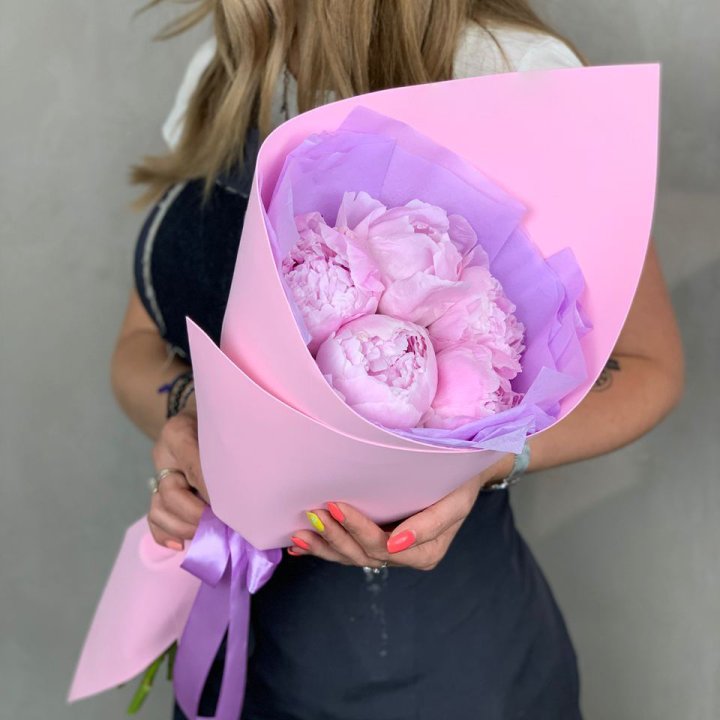 Букет пионов "Файв" в Мурманске