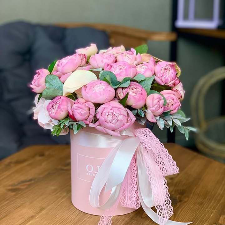 Композиция с пионами №1 в Мурманске