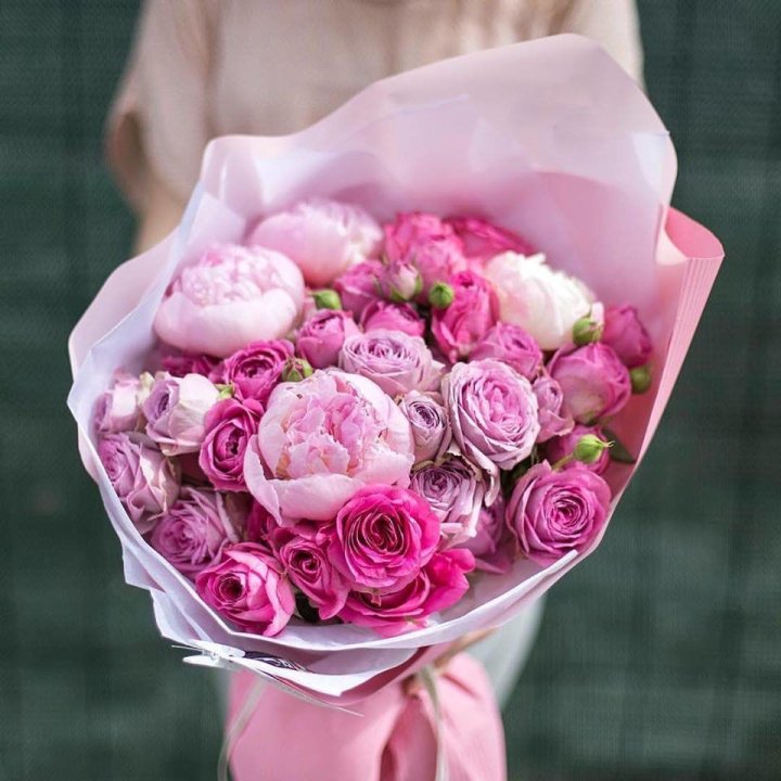 Букет с пионами "Леси" в Мурманске