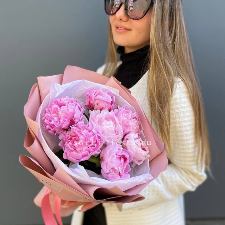 7 пионов в оформлении в Мурманске