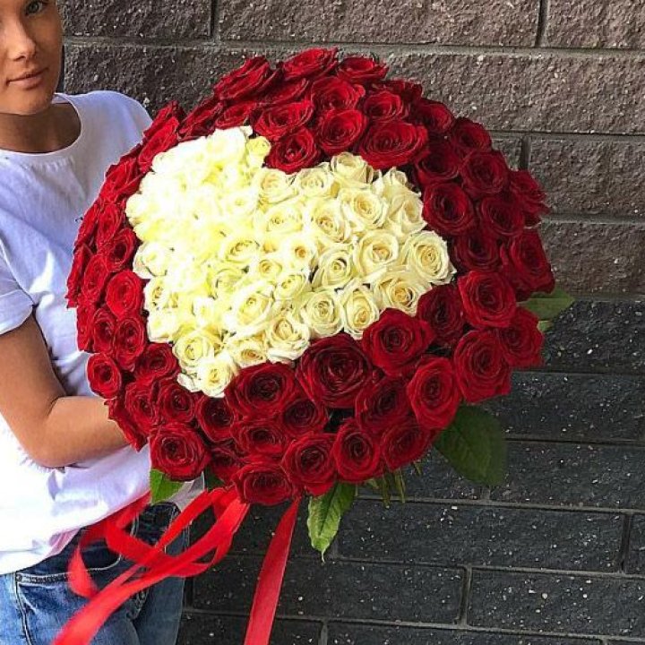 101 роза "Сердце" в Мурманске