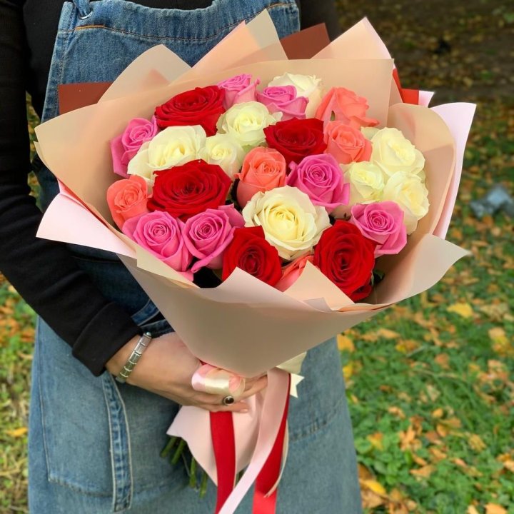 25 роз "Карусель" в Мурманске