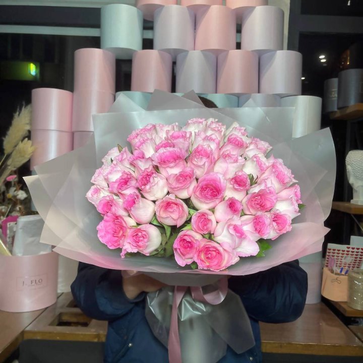  51 розовых роз в Мурманске