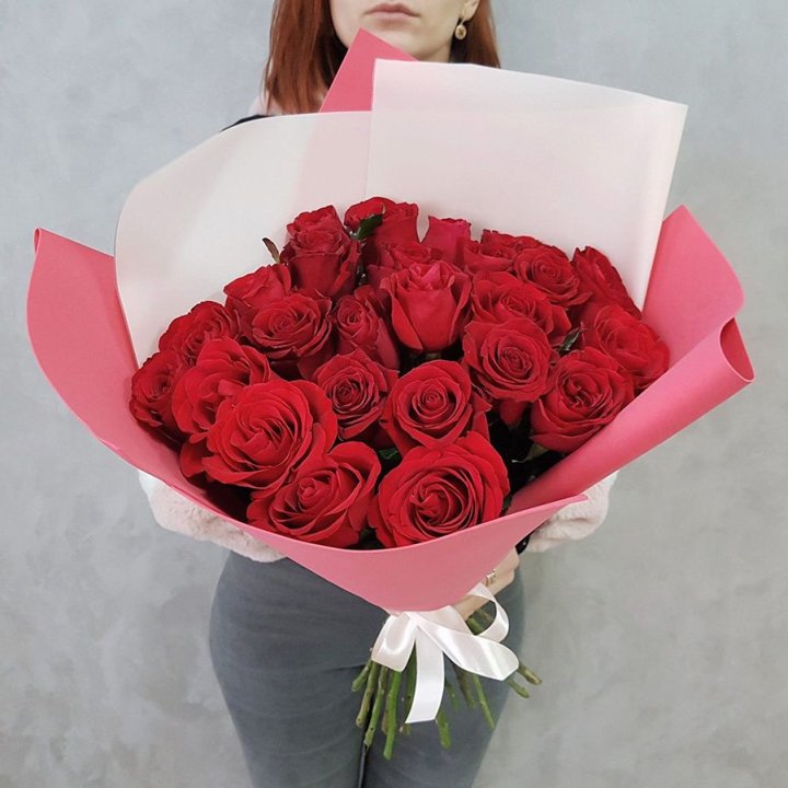 25 Красных роз рози вайт в Мурманске