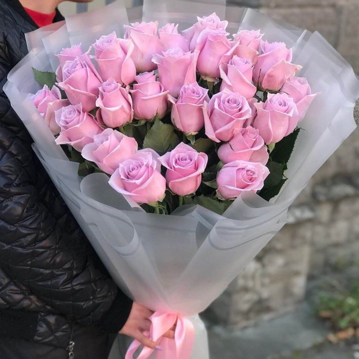 25 высоких розовых роз в Мурманске