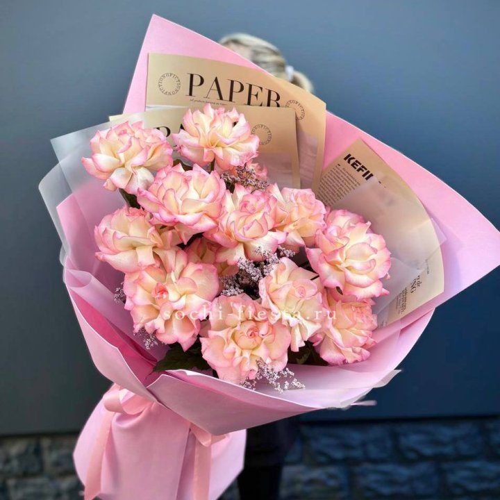 15 французских роз "Джумилия" в Мурманске