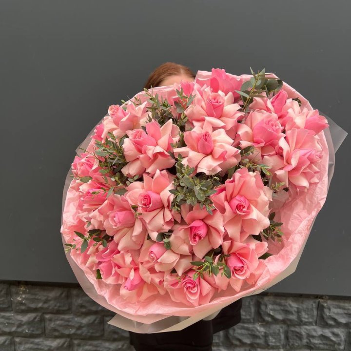  25 розовых французских роз в Мурманске