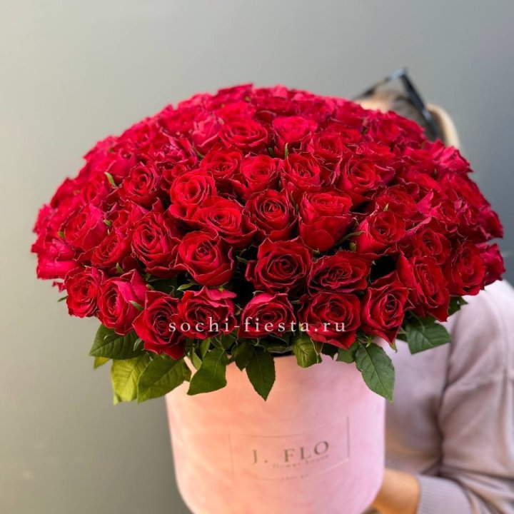 101 кенийская роза в цилиндре в Мурманске