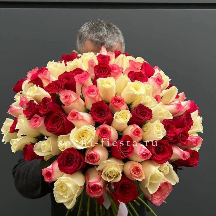101 разноцветная роза "Джули" в Мурманске