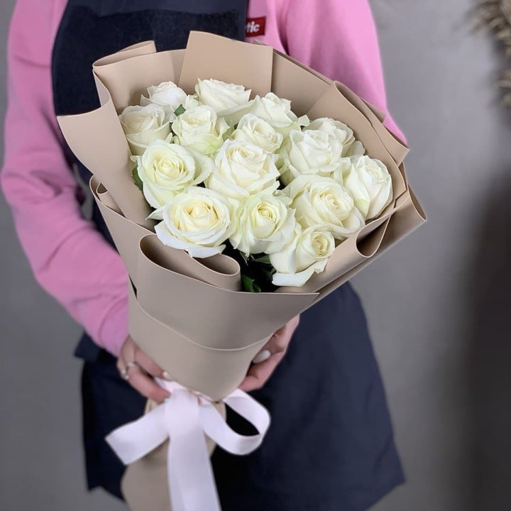 15 белых роз миракли в Мурманске
