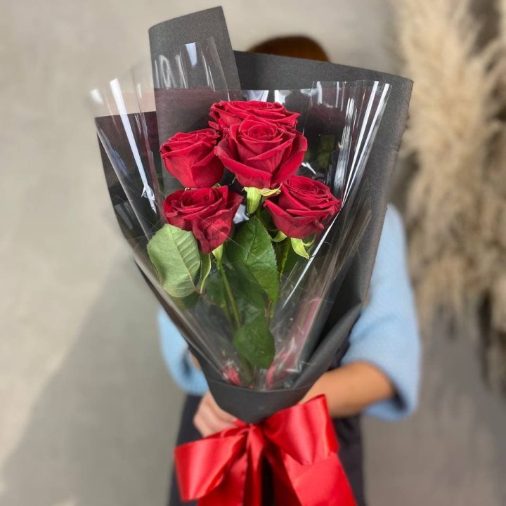5 роз ред наоми в Мурманске