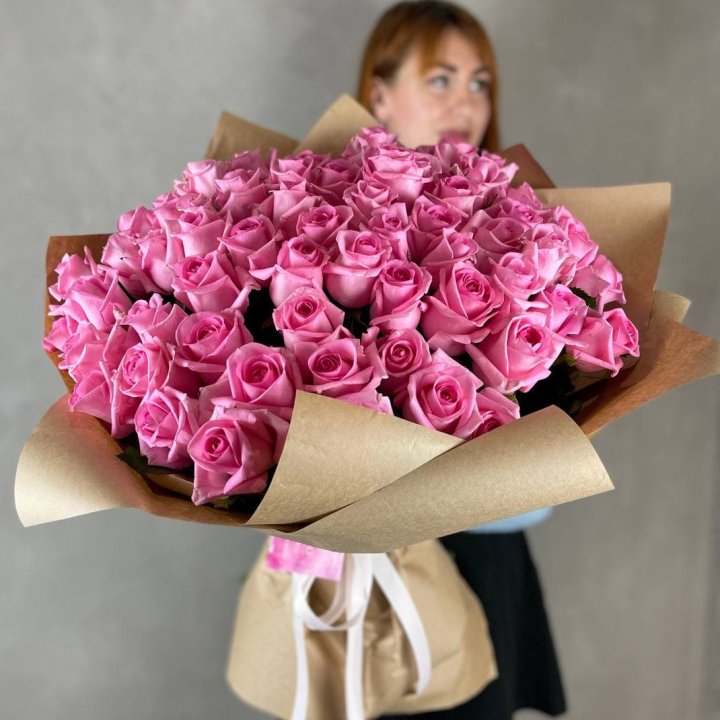 101 розовая роза в Мурманске