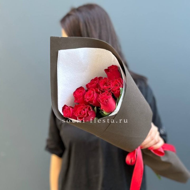 9 красных роз в фоамиране в Мурманске