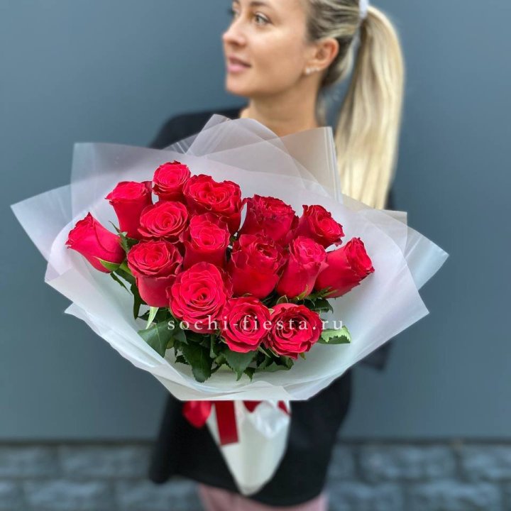Букет из 15 красных роз  в Мурманске