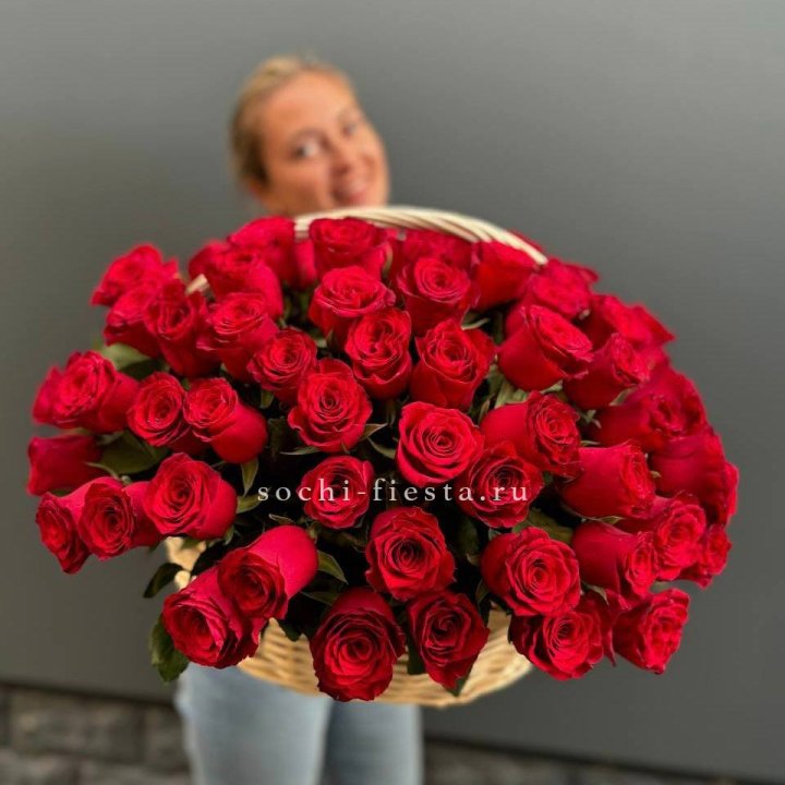 101 красная роза в корзине   в Мурманске