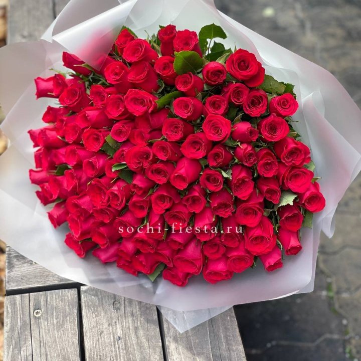 101 красная роза Лолита в Мурманске