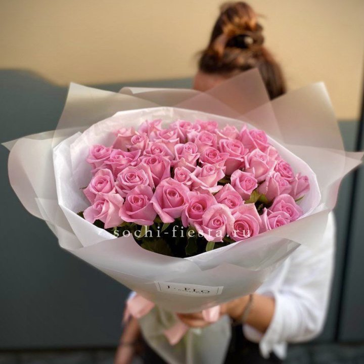 Букет розовых роз  в Мурманске
