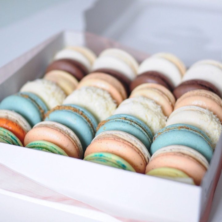 Коробка макаронс 25 шт. в Мурманске