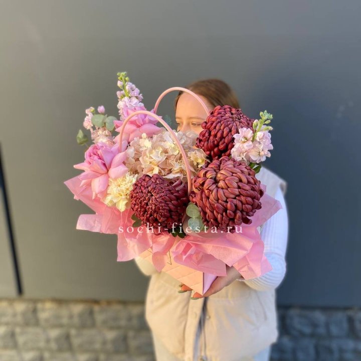 Сумочка нежная с бигуди в Мурманске