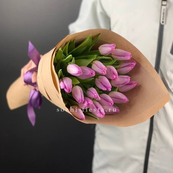 19 розовых  тюльпанов в Мурманске