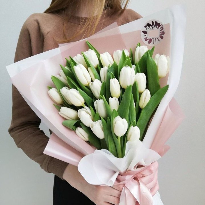 Букет белых тюльпанов "Моника" в Мурманске
