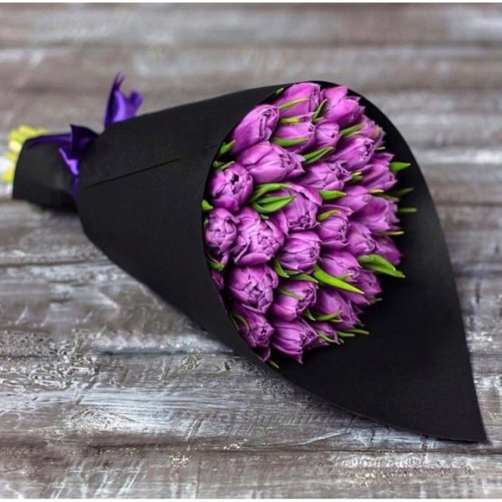 Пионовидные тюльпаны блэк в Мурманске